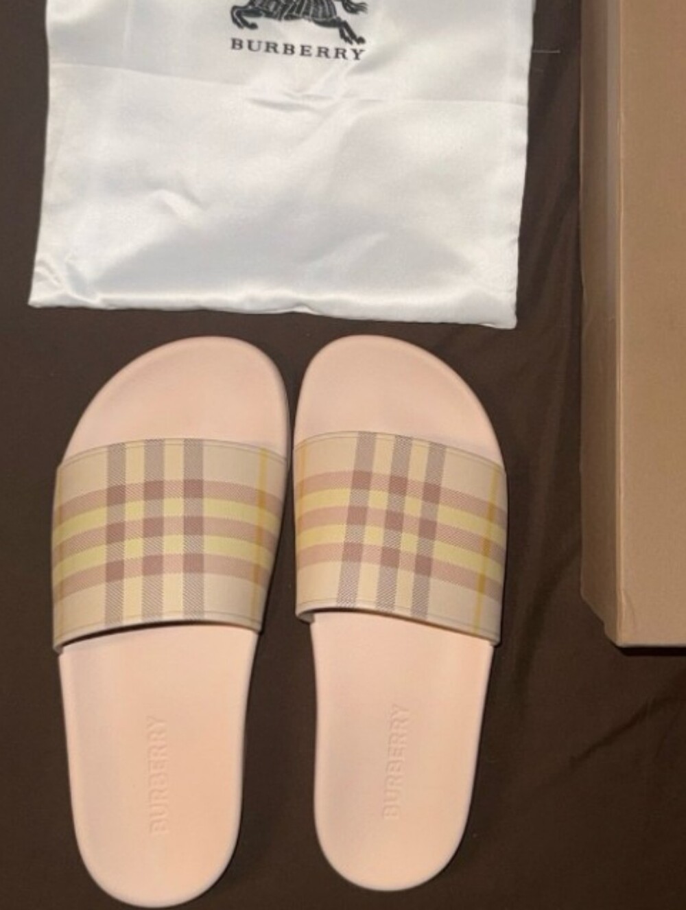 Burberry Men’s Pink Vintage Check Slide Sandals